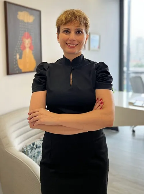 Cigdem-Yektas-Kimdir