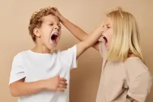 Aşırı izin verici aile